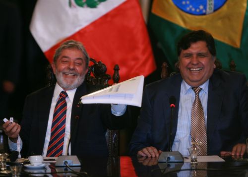 El Presidente del Peru, Alan García, y el Presidente de Brasil,Luis Lula Da Silva, presidierón suscripción de convenios. Foto: SEPRES/Oscar Farje Gomero.