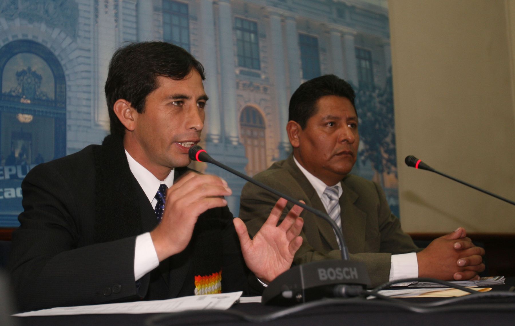 Conferencia del congresista Miro Ruiz, en el Congreso de la República. Foto: ANDINA/ Vidal Tarqui