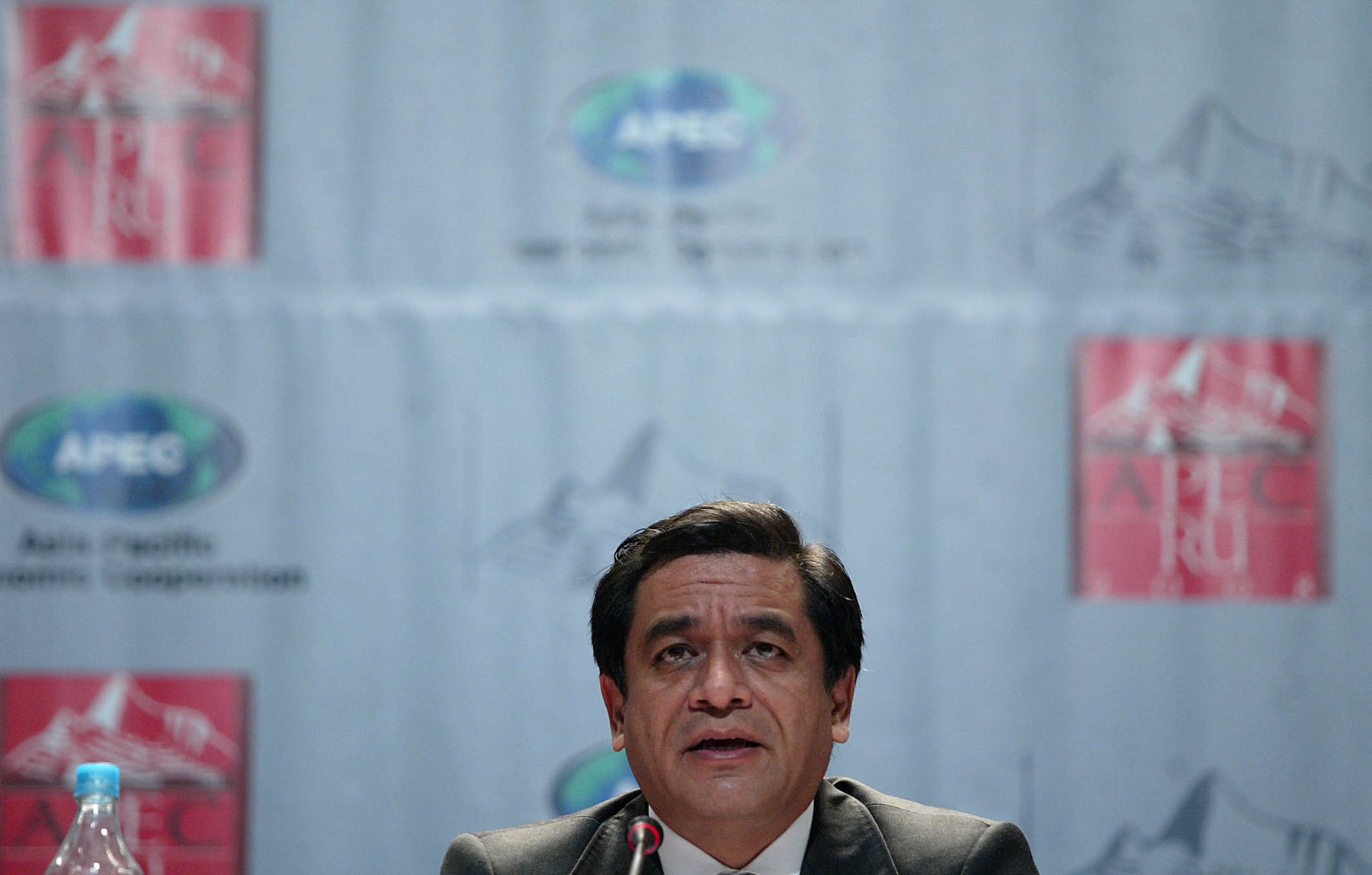 El Ministro de Educación, José Antonio Chang, en conferencia de prensa sobre la Reunión Preministerial de Educación APEC 2008. Foto: ANDINA / Alberto Orbegoso