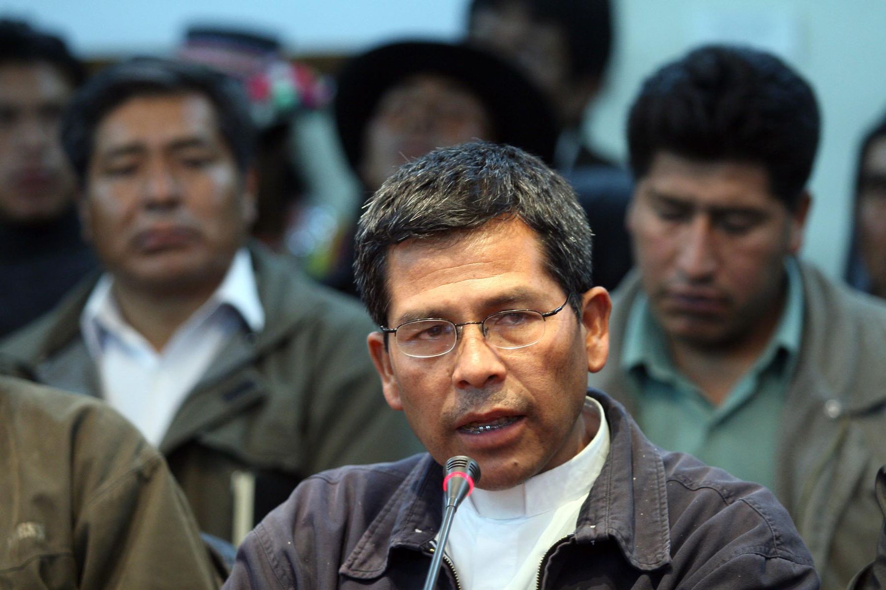El padre, Martín Ayala, parroco de Moquegua, invoca a la población de la región a deponer la paralización. Foto: ANDINA / Alberto Orbegoso