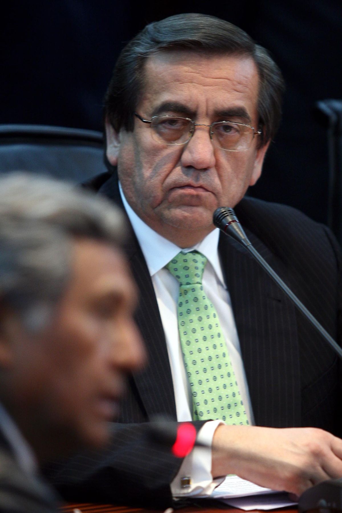 El titular de la PCM, Jorge del Castillo, anuncia acuerdos con las autoridades de Moquegua para el levantamiento de la paralización en la región. Foto: ANDINA / Alberto Orbegoso