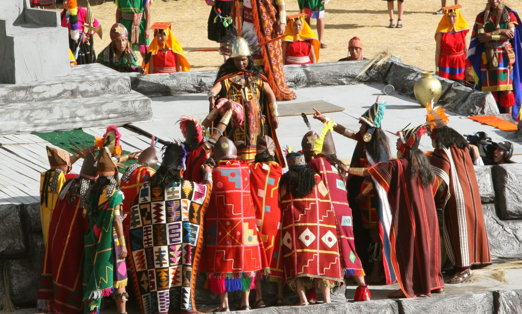 Miles celebran el Inti Raymi en explanada de Sacsayhuamán. Foto: ANDINA / Norman Córdova