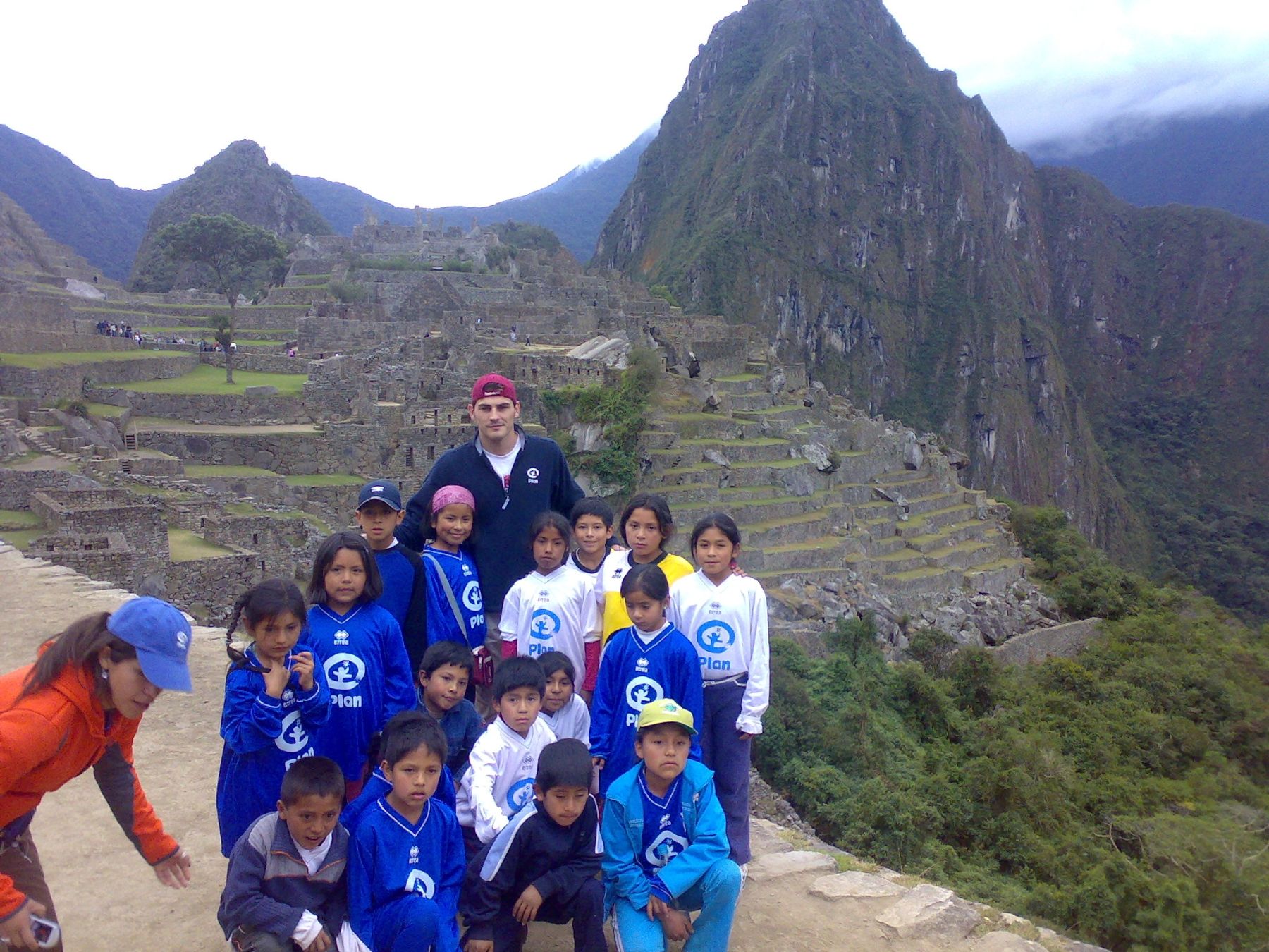 Portero español Iker Casillas en Machu Picchu. Foto: Cortesía Moisés Bendezú.