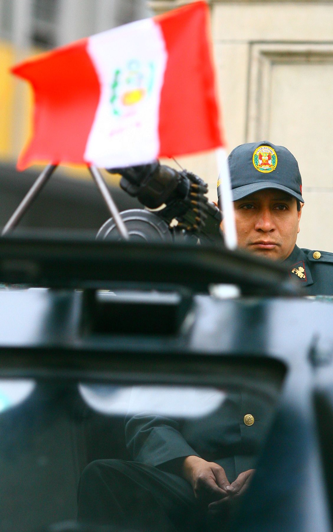 Seguridad en la Plaza de Armas de Lima al conmemorarse el 187 aniversario de la República del Perú. Foto: ANDINA / Piero Vargas.
