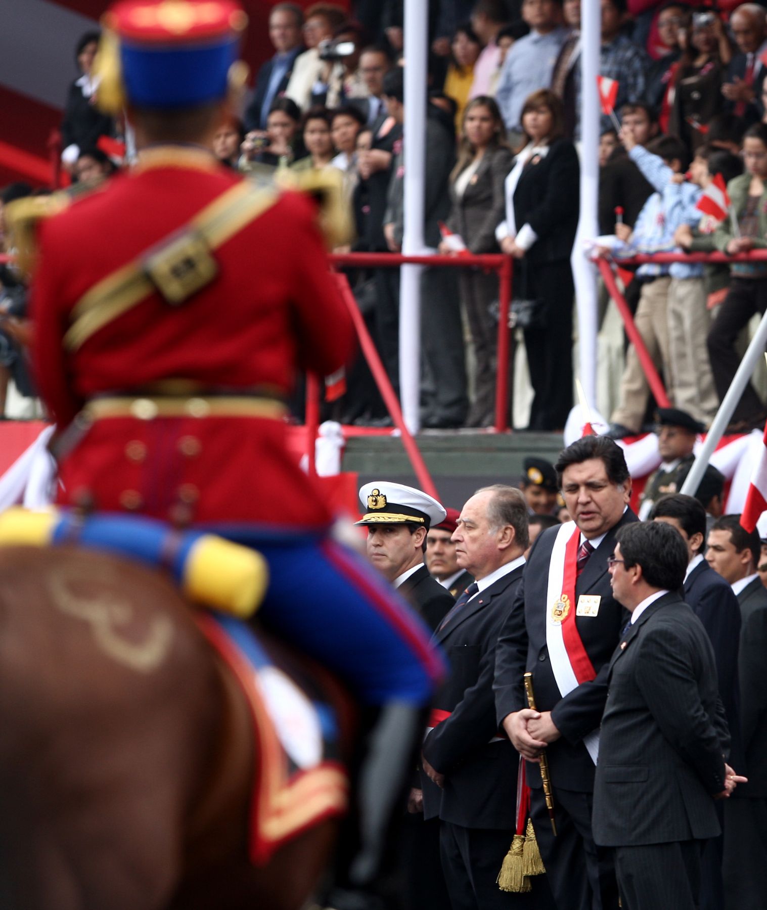 Jefe del Estado, Alan García ,preside la Gran Parada Cívico - Militar. Foto: ANDINA /Jack Ramón Morales