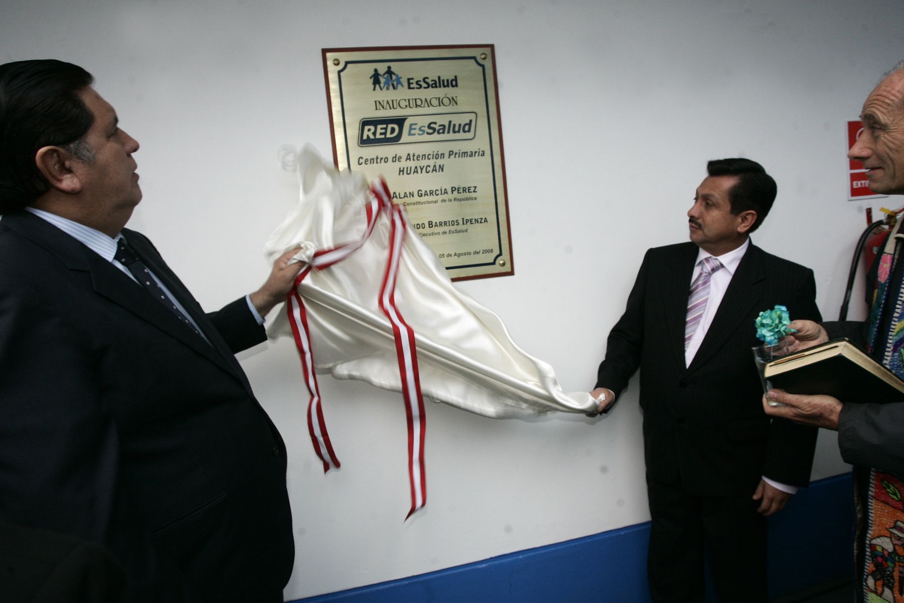 El presidente de la República, Alan García, inagura Centro de Atención Primaria de Huaycan. Foto: ANDINA/ Rafael Cornejo