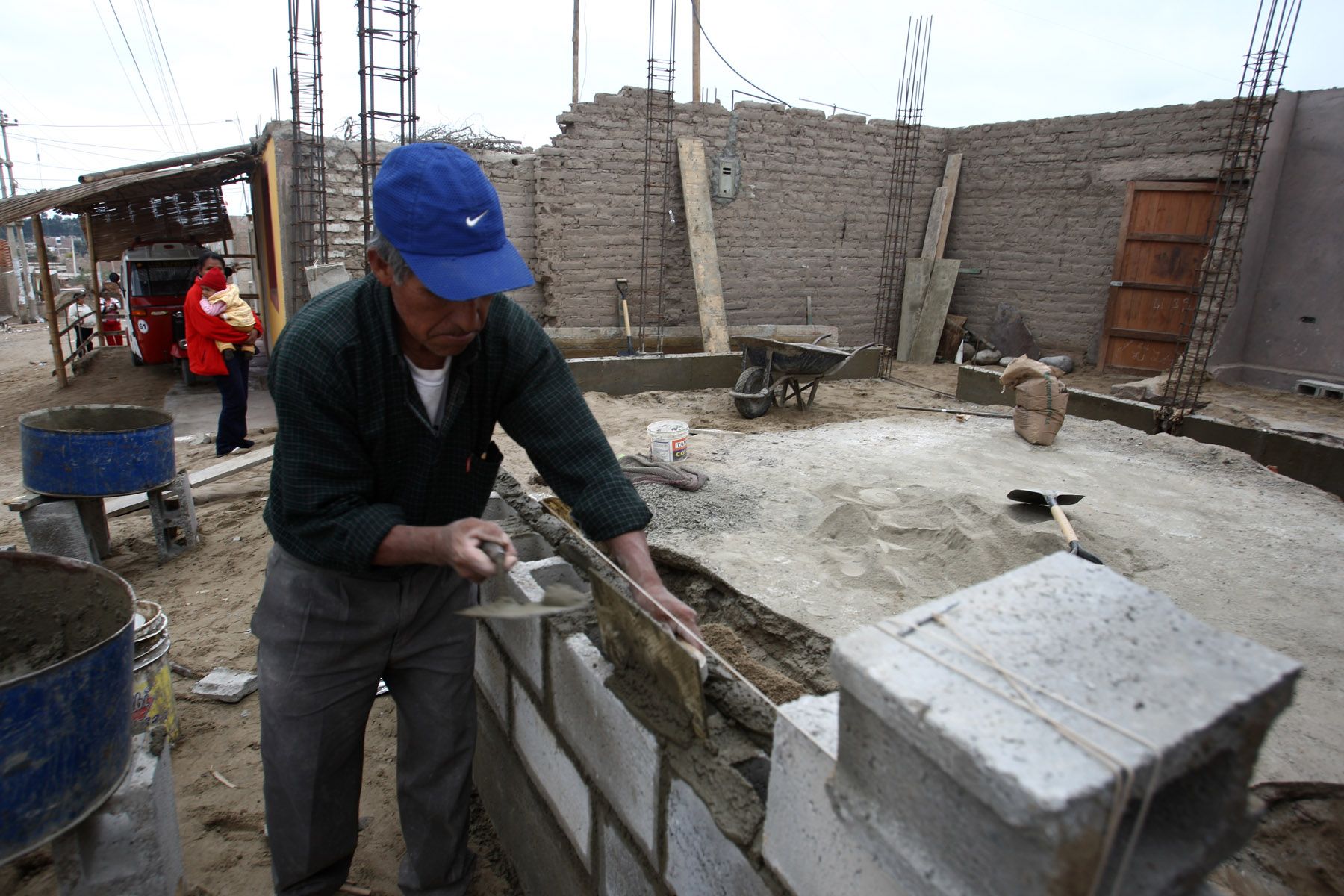 Planta bloquetera del distrito de Tupac Amaru Inca de la ciudad de Pisco. Foto:ANDINA/Jack Ramón Morales
