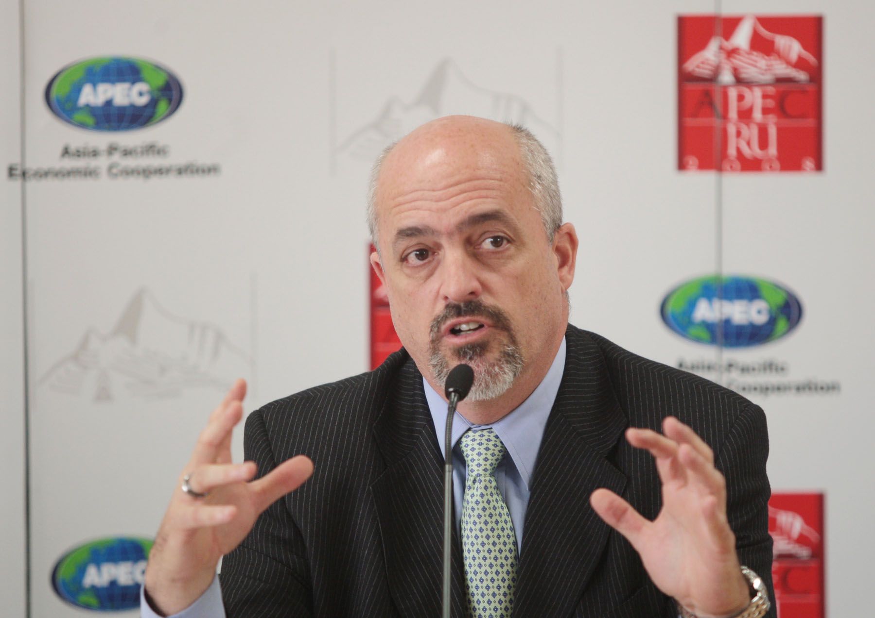 Conferencia de prensa del Jéfe de Operaciones CEAN APEC Gonzalo Ansola, en la reunión del Grupo de Trabajo de APEC Sobre Pequeña y Mediana Empresa en Chiclayo.
Foto:ANDINA/Carlos Lezama