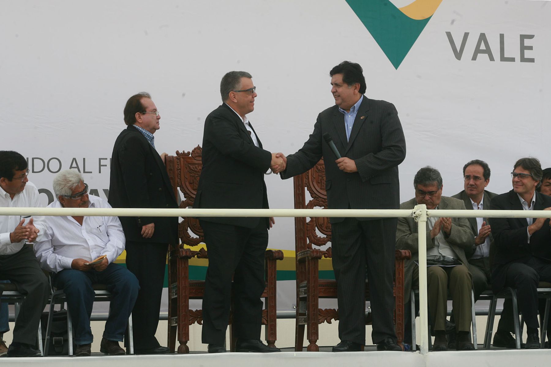 El jefe de Estado, Alan García, encabezó ceremonia de colocación de la primera piedra del Proyecto Bayóvar, en Piura. Foto: Sepres.