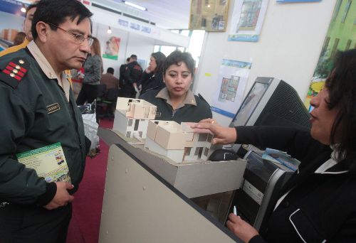 Feria Expo-Vivienda FOVIPOL 2008 en el Rímac. Foto:ANDINA/Carlos Lezama
