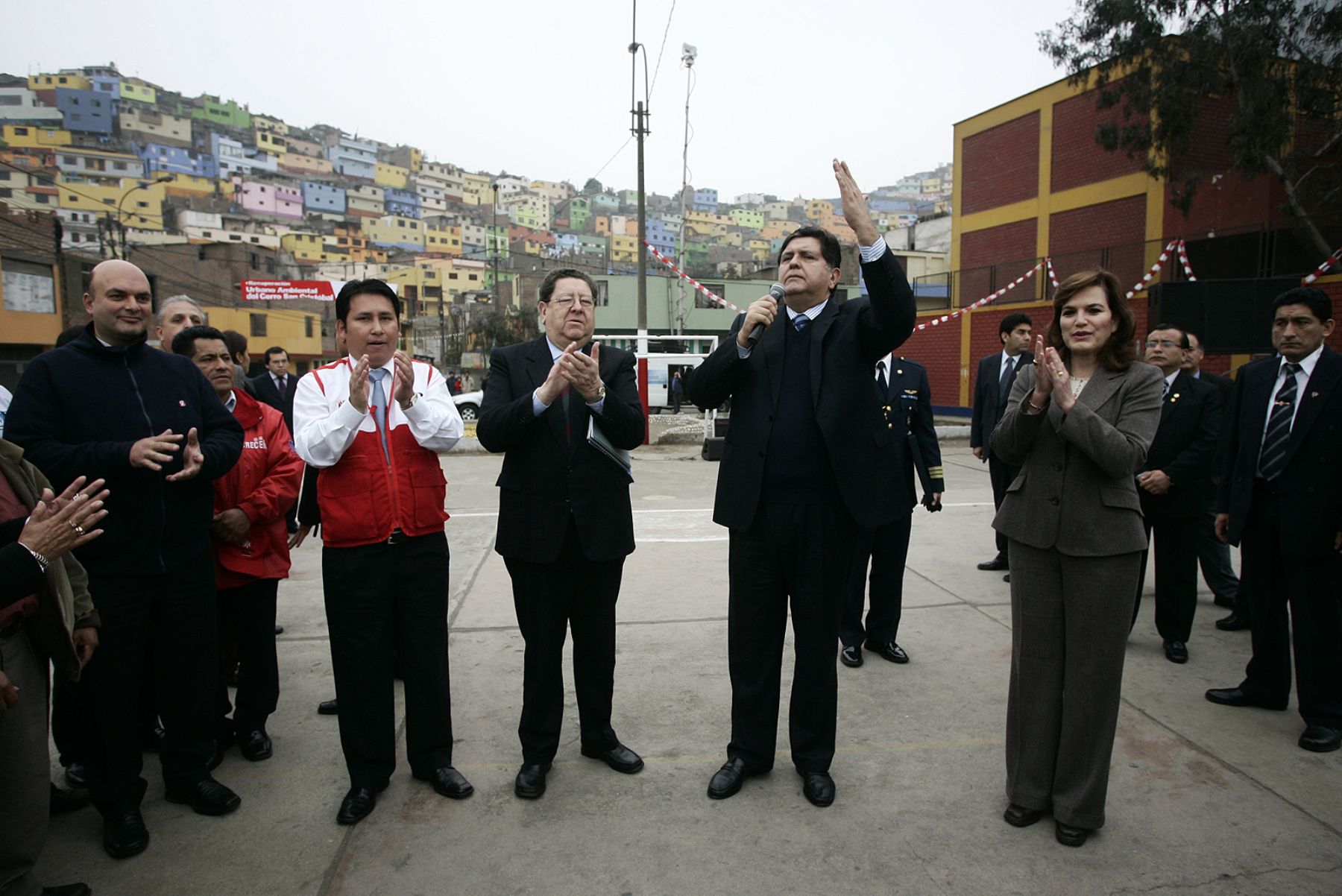 Presidente de la Repùblica, Alan García, inaguró obras de recuperación urbana en el Cerro San Cristobal. Foto: ANDINA / Rafael Cornejo.