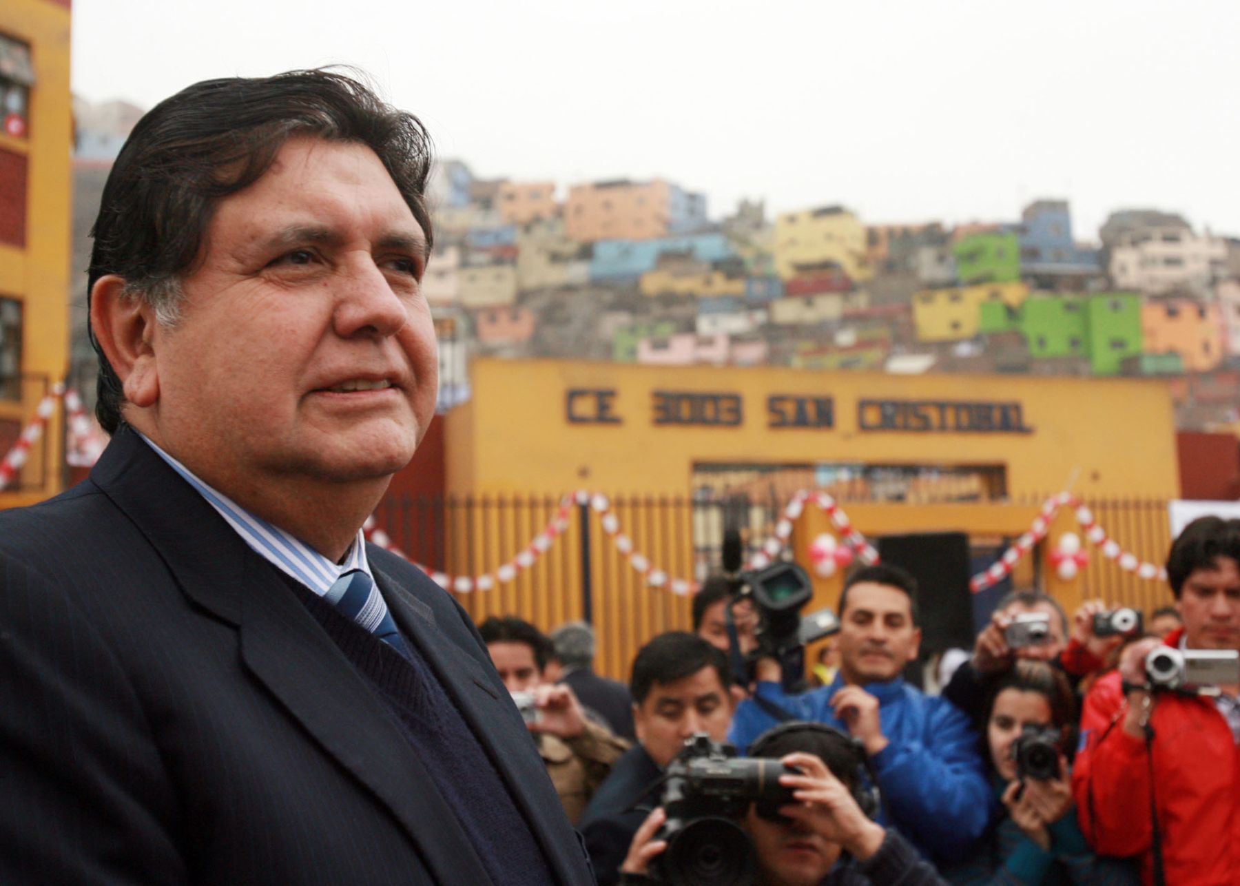 Presidente Alan Garcia, Visita el remodelado Cerro San Critòbal por el Programa Construyendo Perù. Foto: Sepres.
