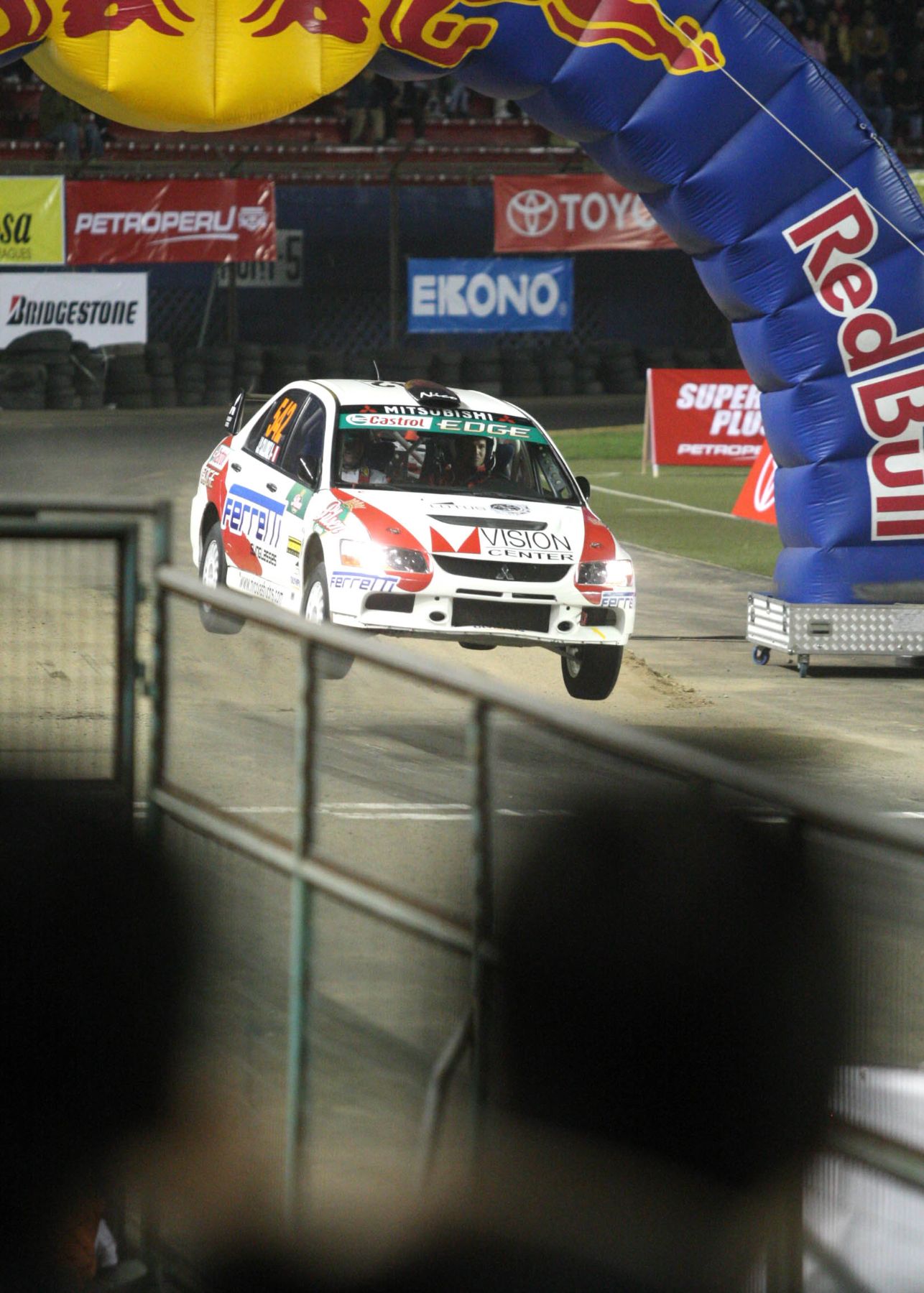 Esta noche se realiza en el Estadio Nacional Eel Super Prime de la XXXVIII edición del Gran Premio Nacional de Carreteras Caminos del Inca 2008 . Foto: ANDINA / Piero Vargas