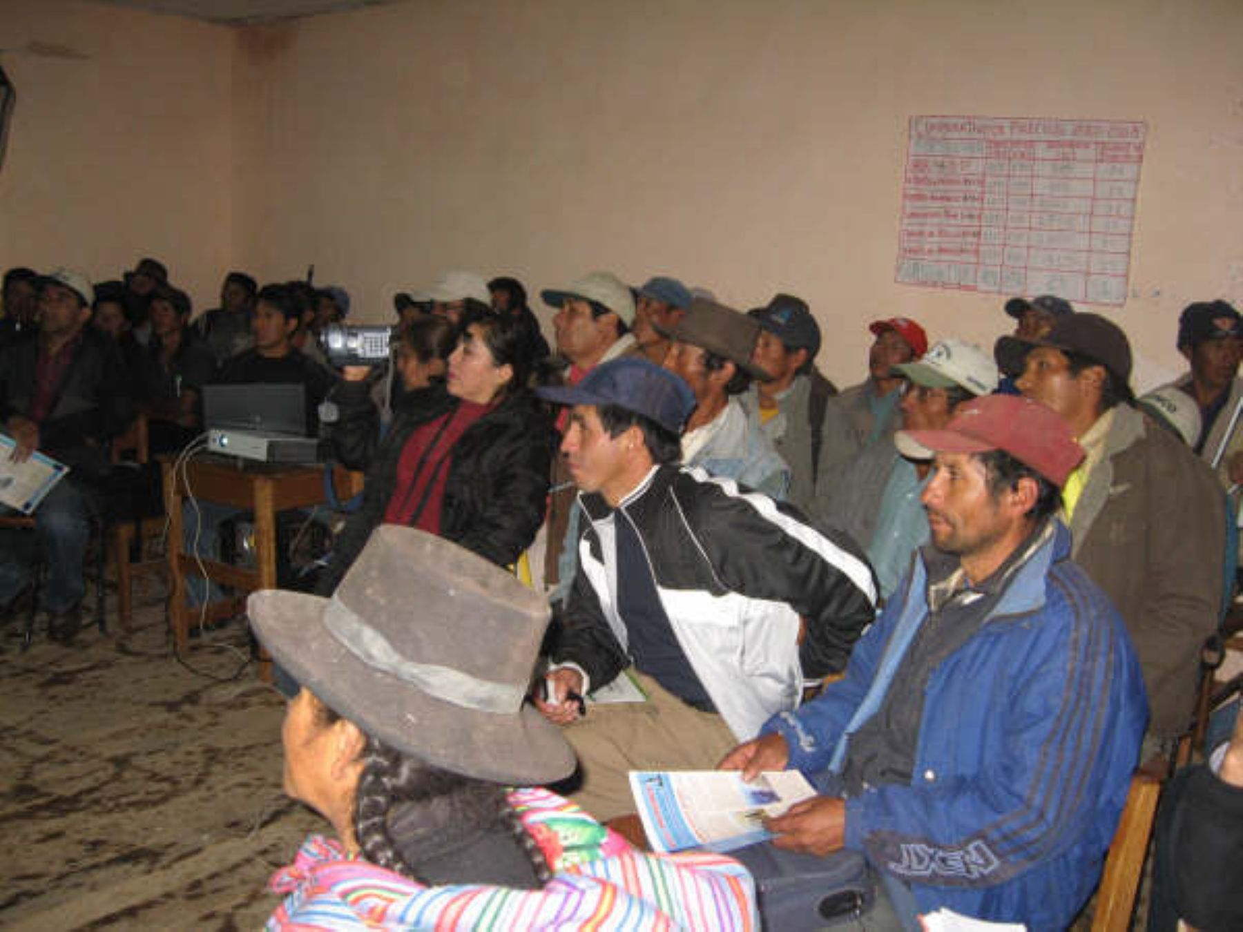 El Agrorural también brindó asesoría para el uso del guano de Isla en Ayacucho. Foto: ANDINA/Cortesía.