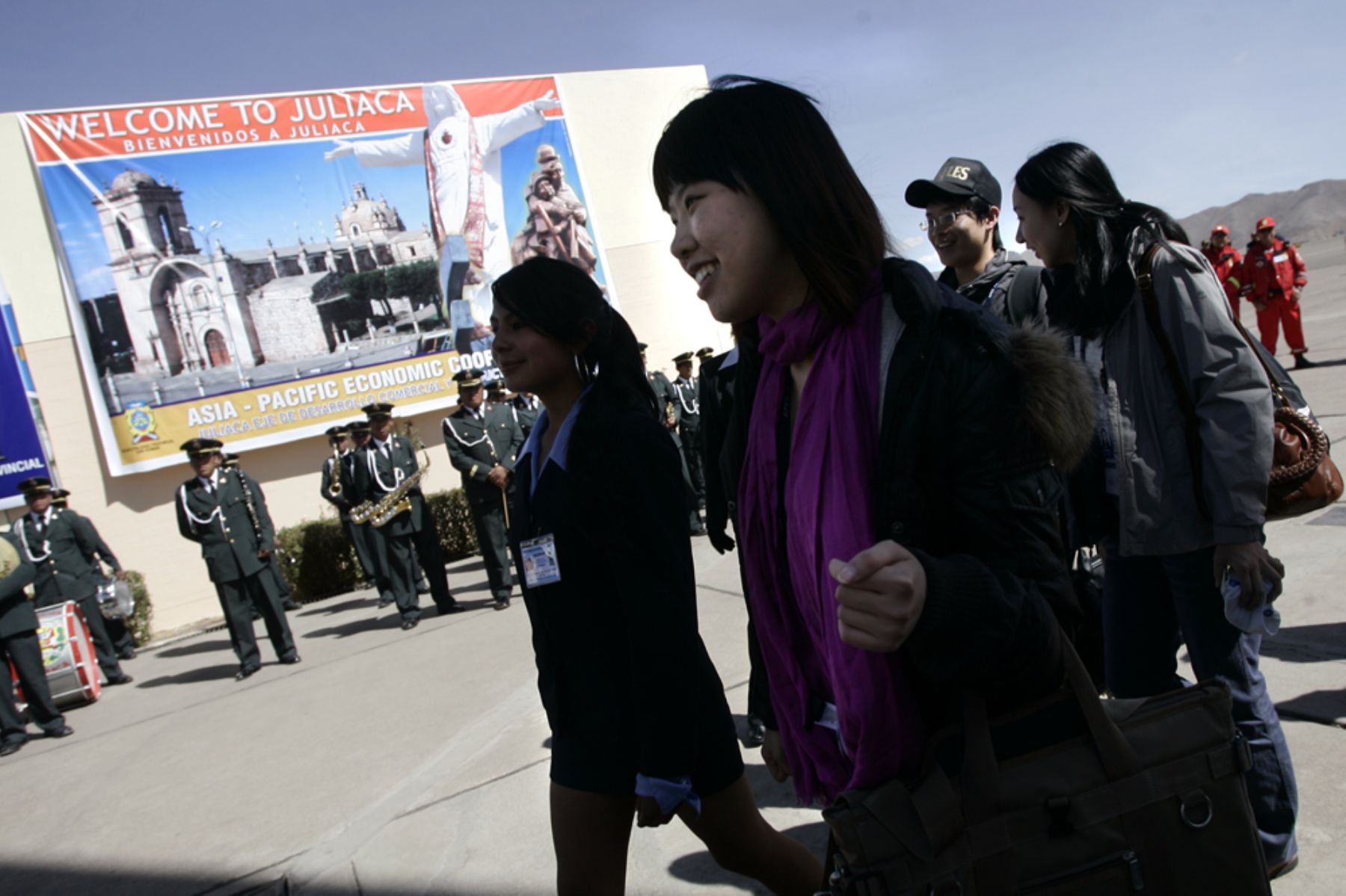 Llegada a la ciudad de Juliaca de los delegados que participarán en el Encuentro de Jóvenes en el marco de la APEC 2008. Foto: ANDINA / Rafael Cornejo.
