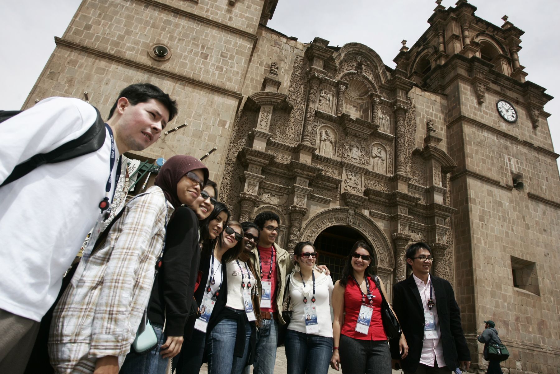 Delegados del Encuentro de Jóvenes del APEC visitaron las calles del centro de la ciudad de Puno. Foto: ANDINA / Rafael Cornejo.
