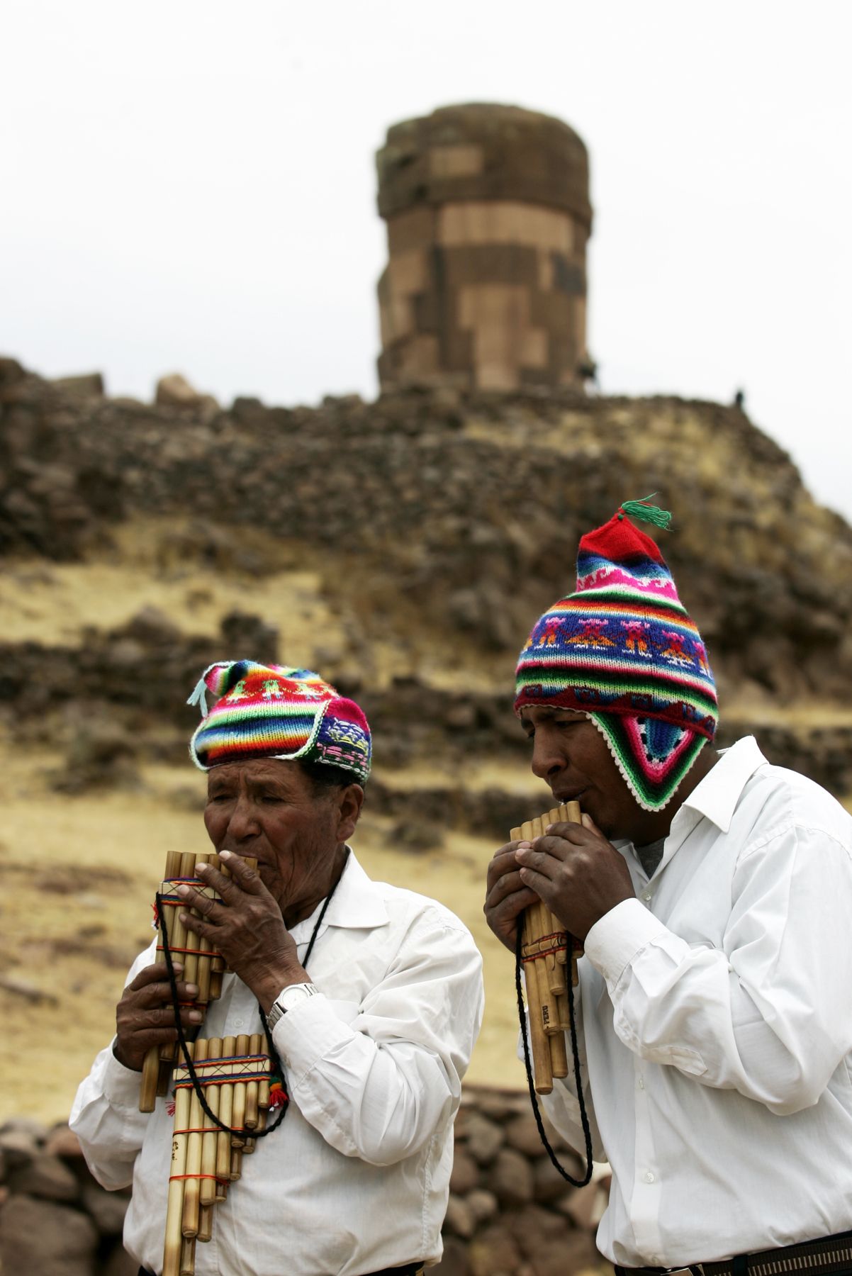Delegados del Encuentro de Jóvenes del APEC visitaron las ruinas de Sillustani cerca a la ciudad de Puno. Foto: ANDINA / Rafael Cornejo.