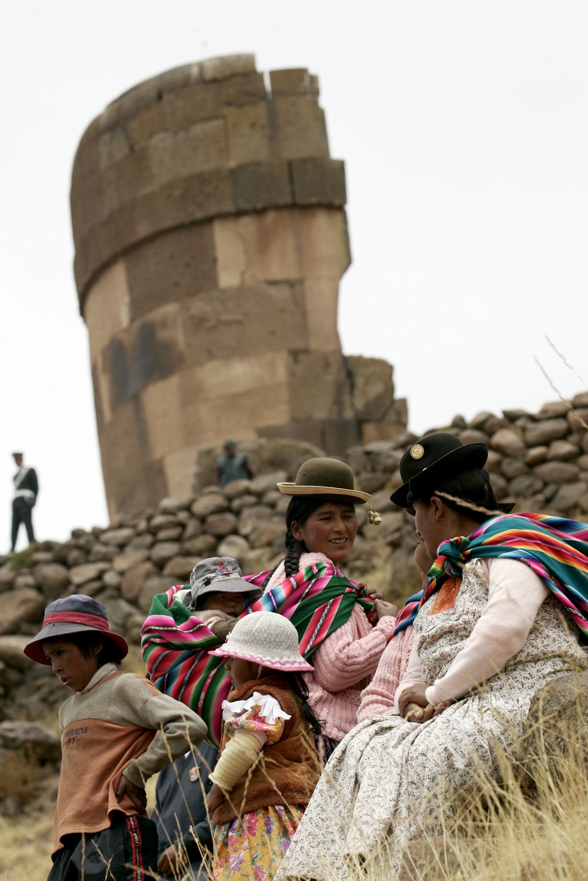 Delegados del Encuentro de Jóvenes del APEC visitaron las ruinas de Sillustani cerca a la ciudad de Puno. Foto: ANDINA / Rafael Cornejo