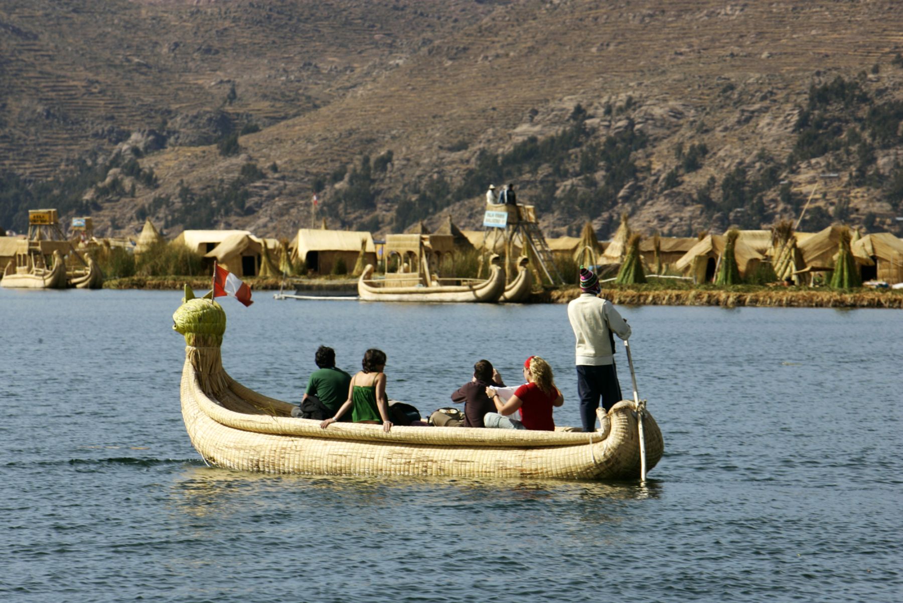 El imponente lago Titicaca, es símbolo de Puno y lugar que alberga una gran riqueza natural y poblaciones con tradición cultural ancestral. ANDINA/archivo
