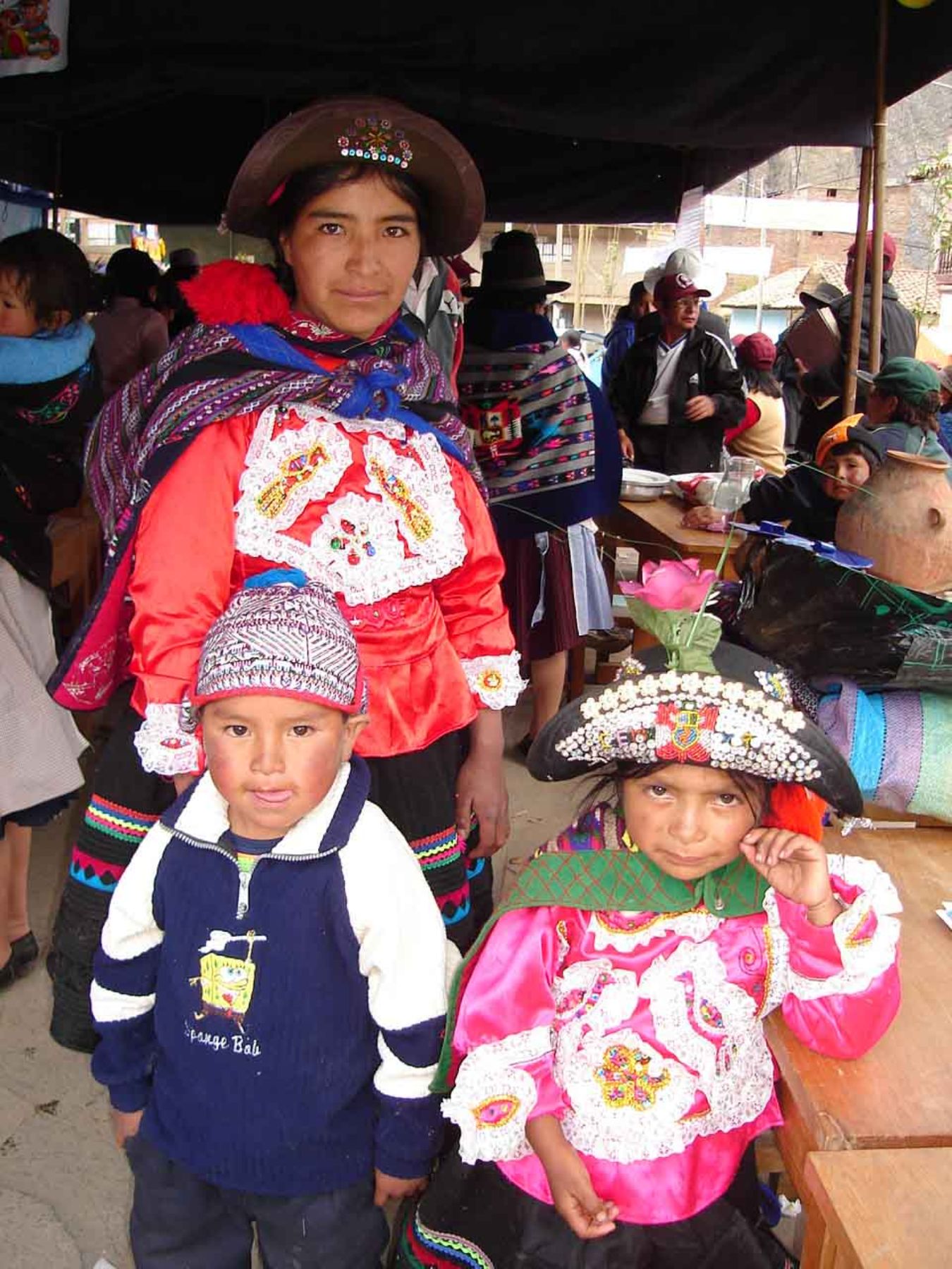Familia chopcca. Foto: ANDINA / Municipalidad provincial de Huancavelica.