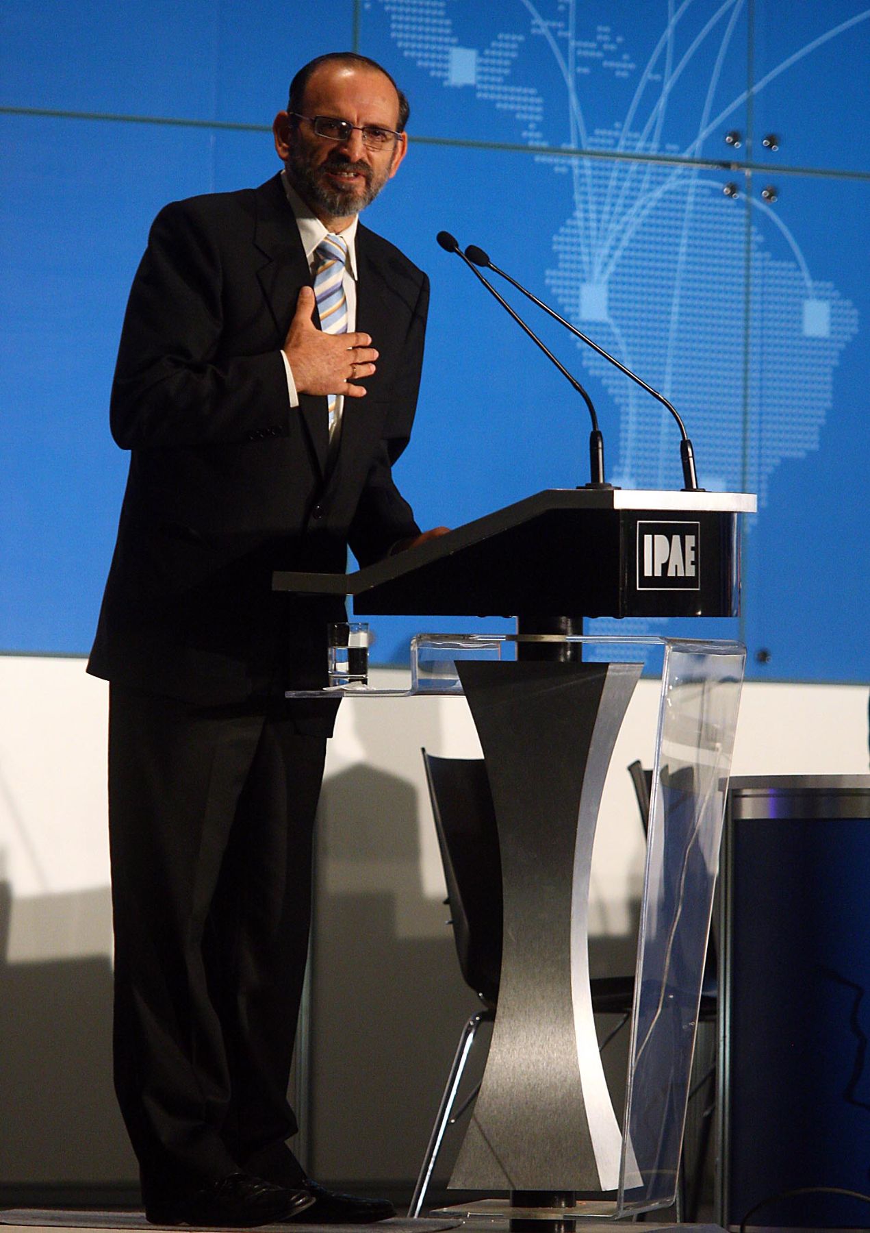 Presidente del Consejo de Ministros, Yehude Simon, inaugura la 46ª Conferencia Anual de Ejecutivos CADE 2008. Foto: ANDINA/ Alberto Orbegoso