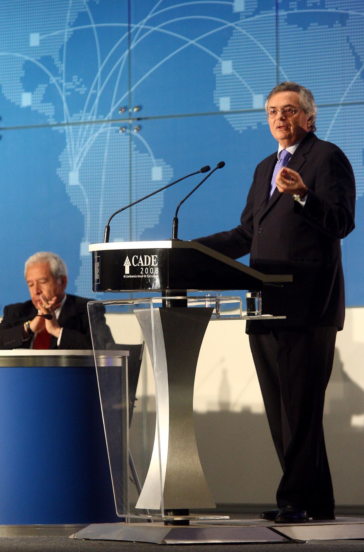Exposición de Moisés Naim de la revista "Foreign Policy" en la 46ª Conferencia Anual de Ejecutivos (CADE 2008). Foto: ANDINA / Alberto Orbegoso