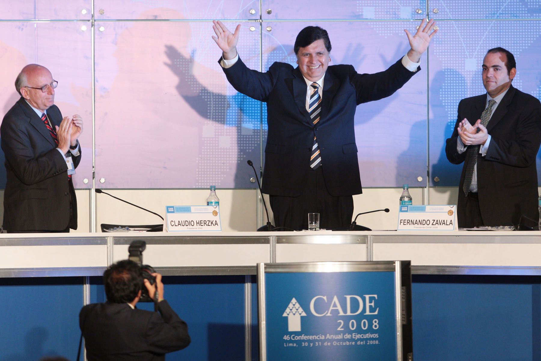 El Presidente de la República, Alan García, clausura  la 46 edición del CADE en el Hotel El Pueblo.
 Foto: ANDINA/Carlos Lezama