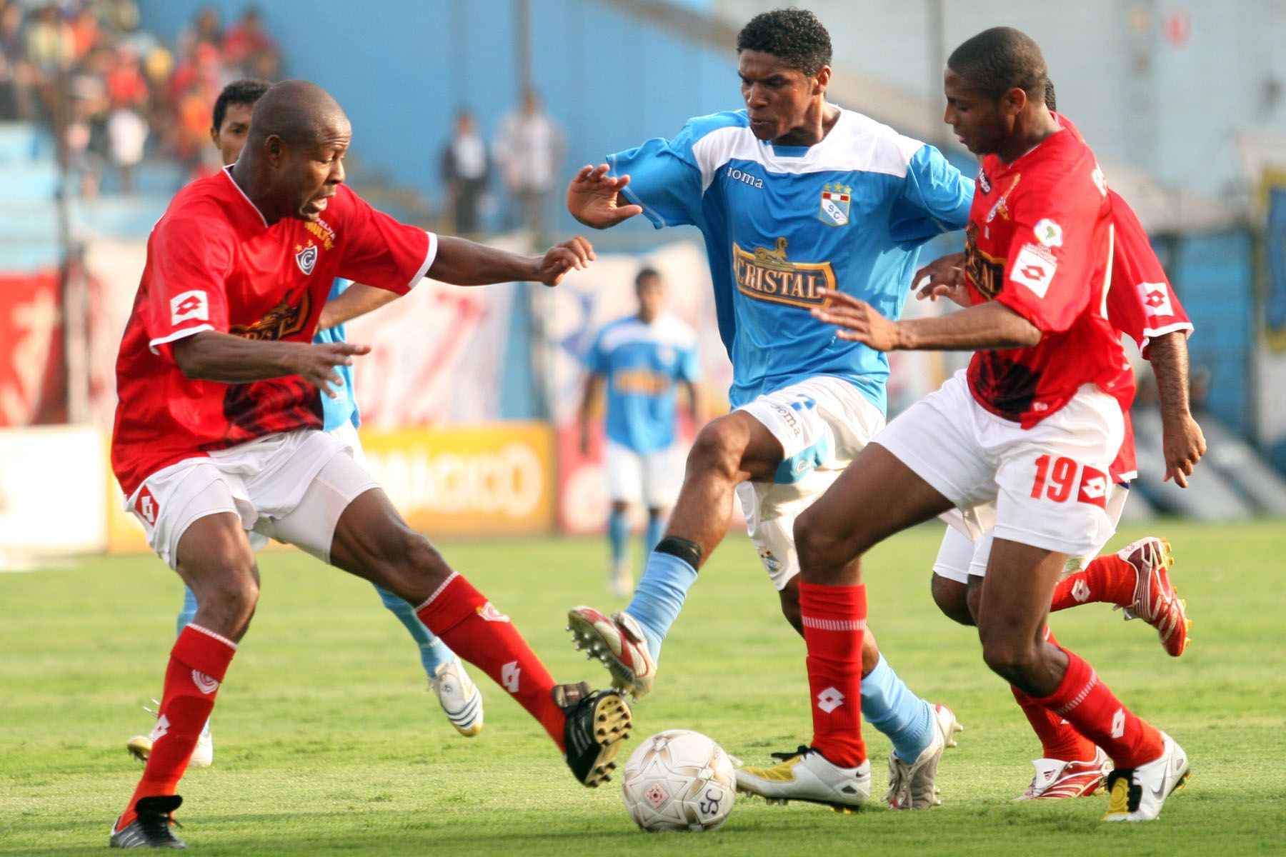 Partido entre Sporting Cristal y Cienciano del Cusco. Foto: ANDINA / Carolina Urra