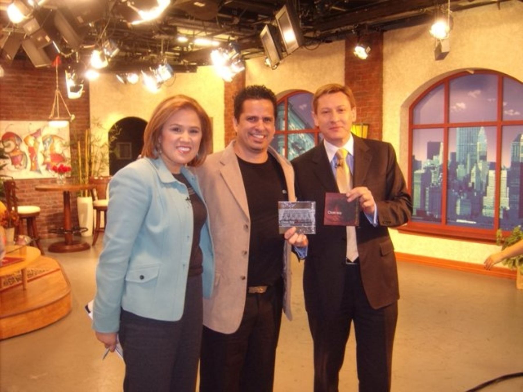 Jaime Cuadra asistió a una entrevista "en vivo" para la cadena Univisón.