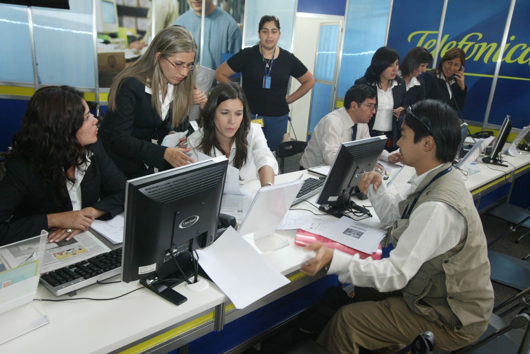 Periodistas extranjeros, a su llegada al Centro Internacional de Prensa de APEC en la ciudad de Lima. Foto: ANDINA / Victor Palomino.