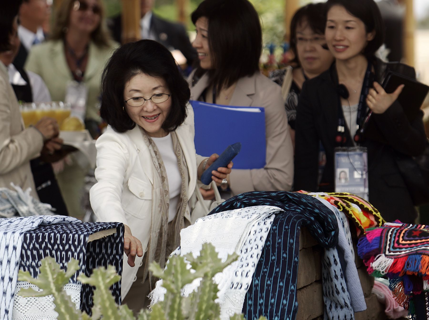 Esposa del lìder japonès y sus homòlogas de la Cumbre APEC visitan las ruinas de Pachacamac en Lurin, invitadas por Pilar Nores de Garcia. Foto: ANDINA/ Rafael Cornejo
