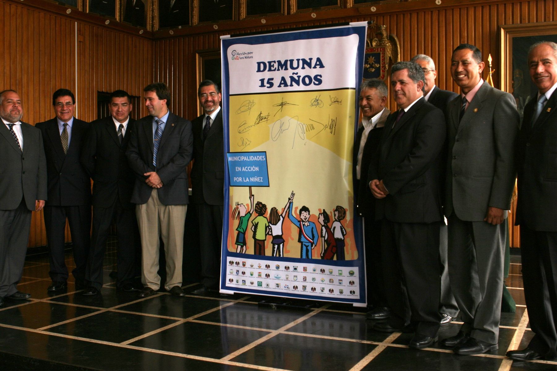 Alcaldes distritales participaron de la celebración por los 15 años de creación de las Demuna en la municipalidad de Lince. Foto: Héctor Vinces.
