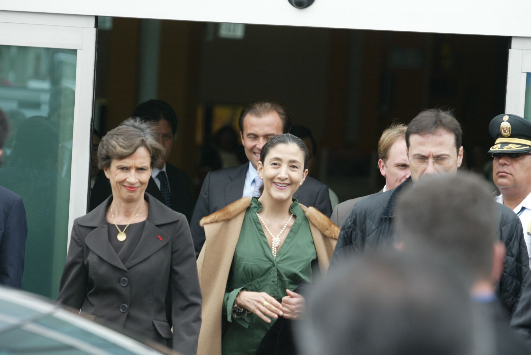 La polìtica colombiana y ex rehén de las FARC, Ingrid Betancourt, en su llegada a la capital peruana. Foto: ANDINA/ Victor Palomino.
