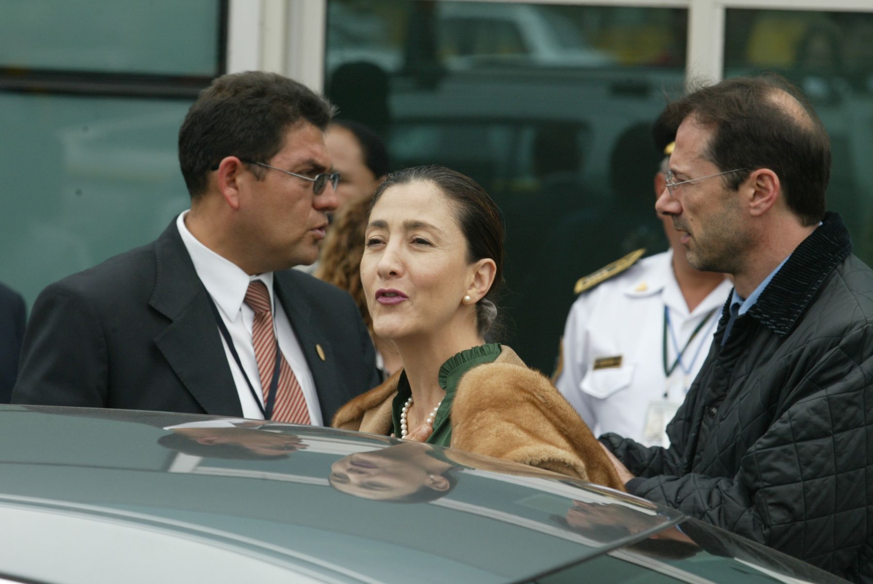 La polìtica colombiana y ex rehén de las FARC, Ingrid Betancourt, en su llegada a la capital peruana. Foto: ANDINA/ Victor Palomino.