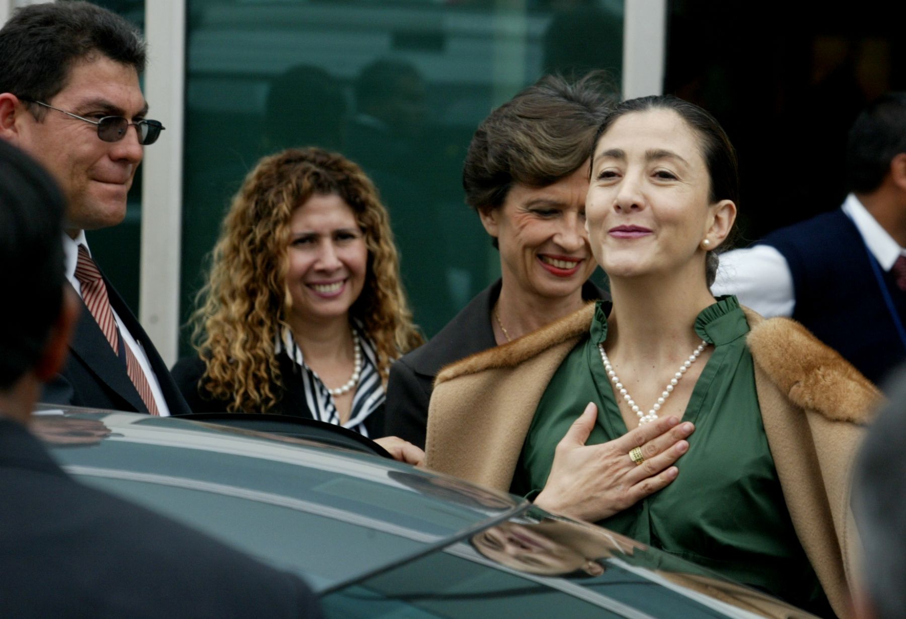 La polìtica colombiana y ex rehén de las FARC, Ingrid Betancourt, en su llegada a la capital peruana. Foto: ANDINA/ Victor Palomino.