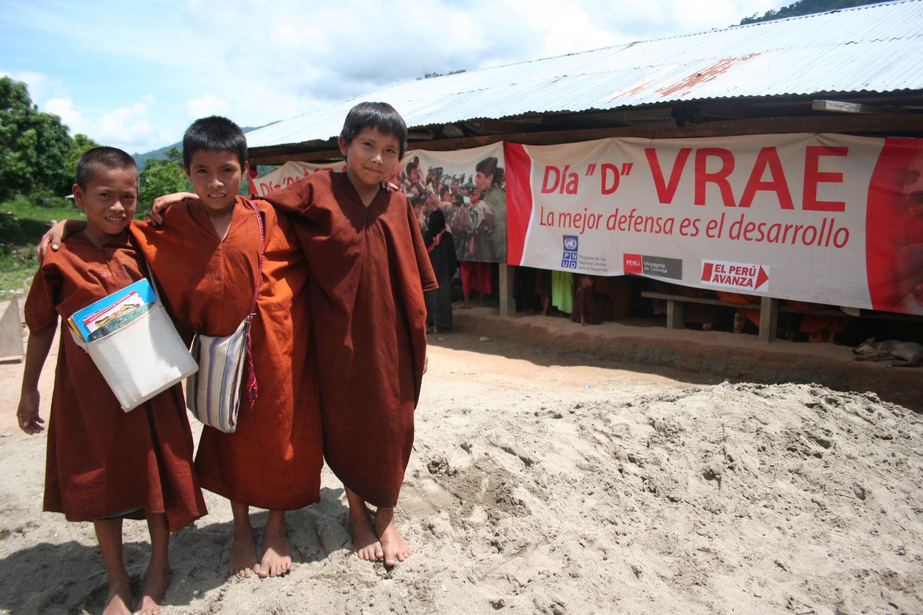 Niños de las comunidades nativas del VRAE. Foto: ANDINA / Mindef.