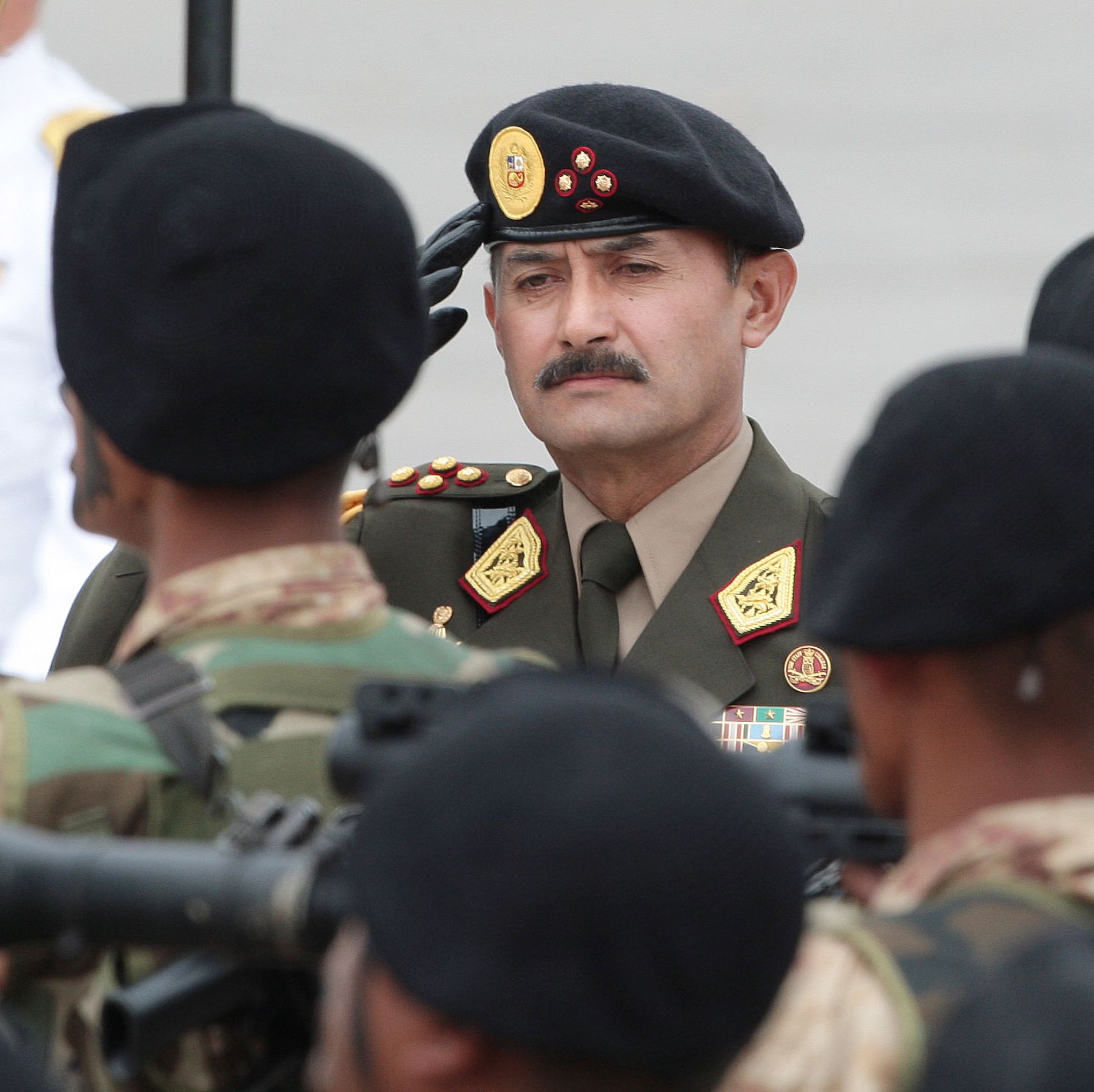 Ceremonia de reconocimiento del nuevo comandante general del  Ejército, general Otto Guibovich. Foto: ANDINA/ Carlos Lezama.