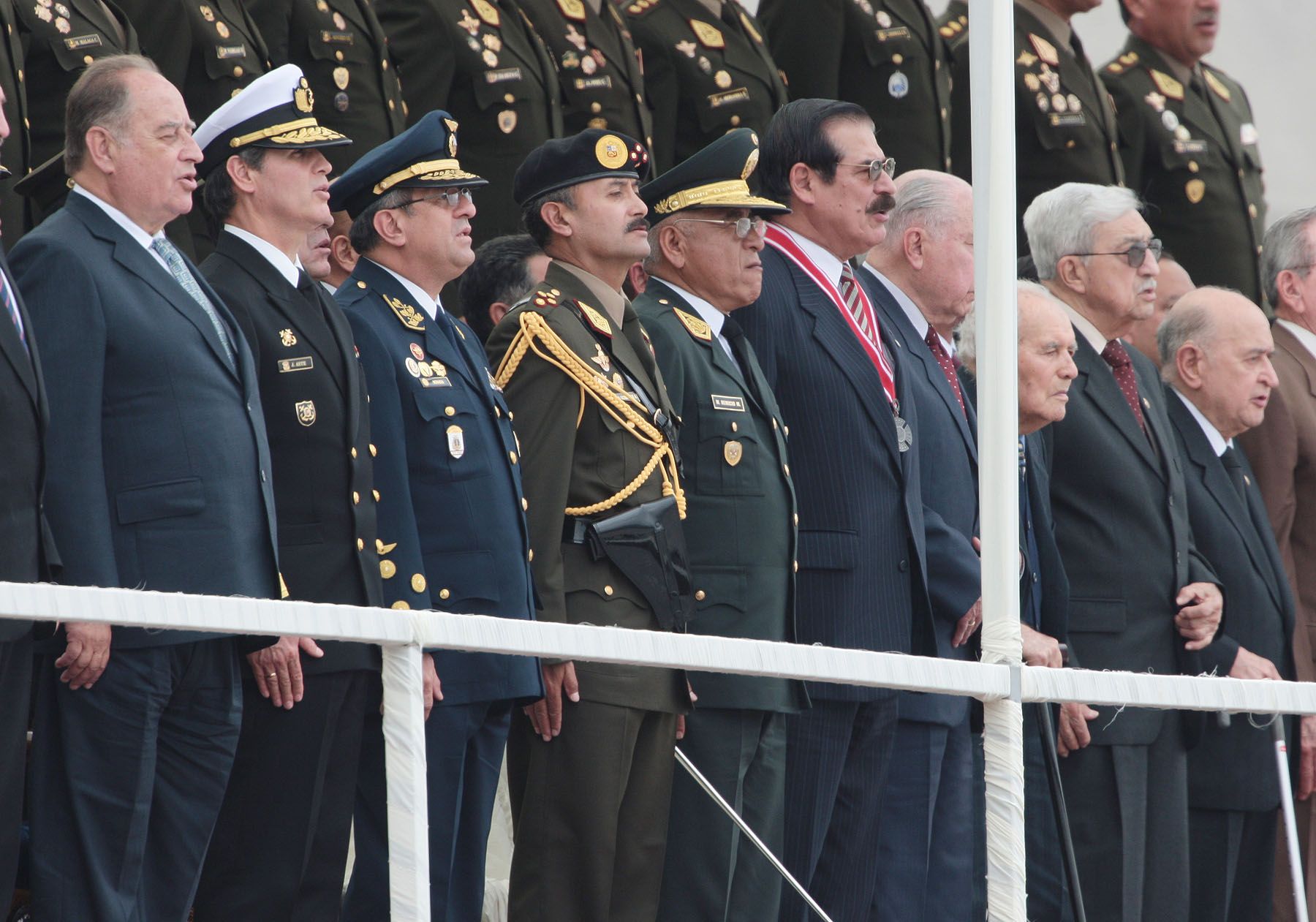 Ceremonia de reconocimiento del nuevo comandante general del  Ejército, general Otto Guibovich. Foto: ANDINA/ Carlos Lezama.
