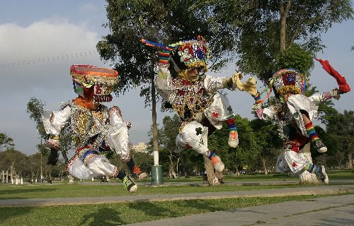 Danzantes de tijeras.