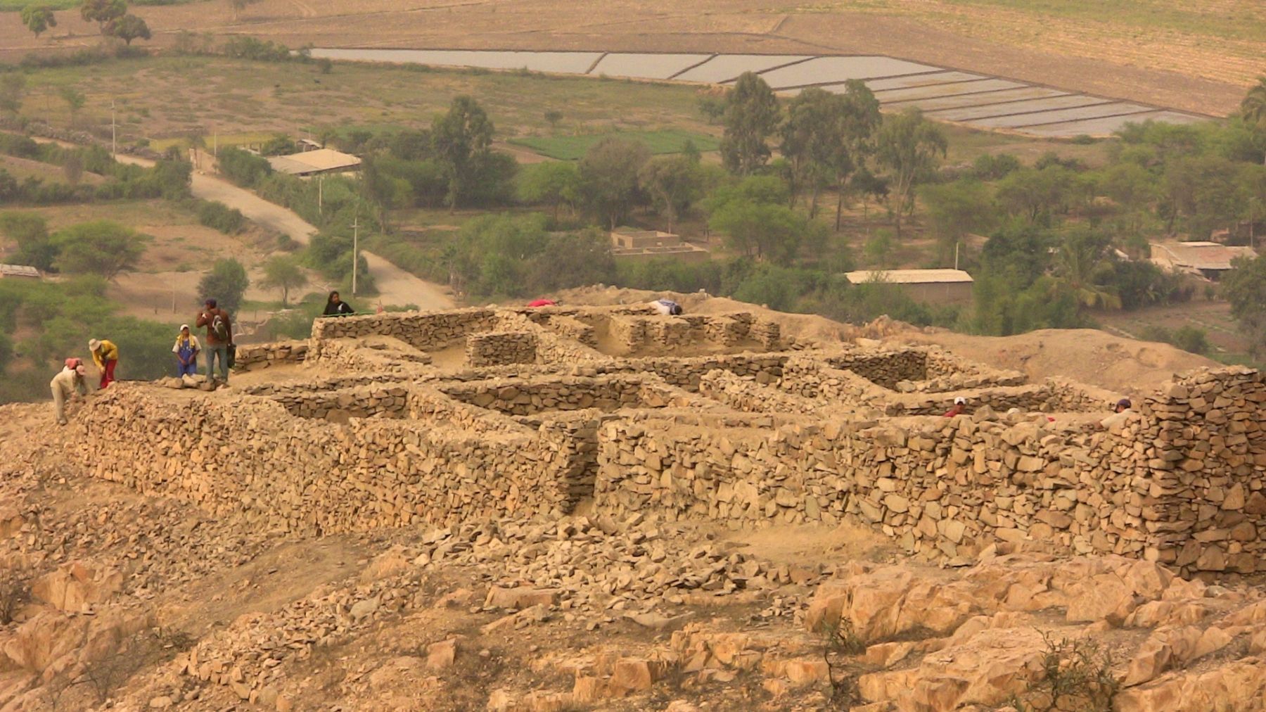 Ciudadela de la cultura Wari hallada en Complejo Arqueológico de Cerro Pátapo. Foto: Andina/Silvia Depaz