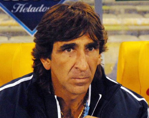 Gustavo Costas