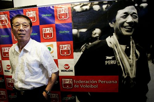 Presentan  Man Bok Park como jefe de la Unidad Técnica de las Selecciones Nacionales de Voley. Foto: ANDINA / Rafael Cornejo