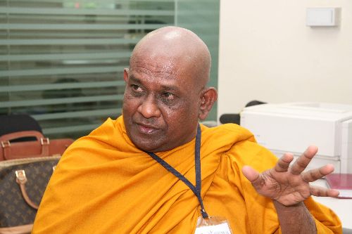 Monje budista, Kuppiyawatte Bodhananda Maha Thero, especialista en adicciones, participante del Encuentro Mundial de Comunidades Terapéuticas. Foto: ANDINA /Difusión.