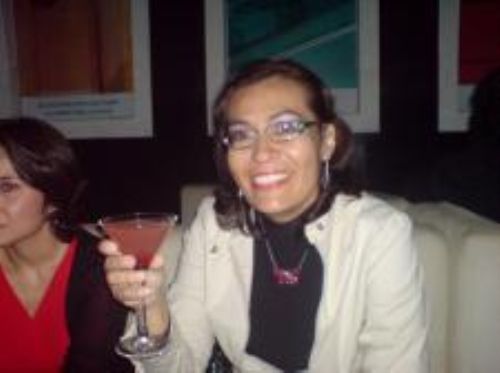 Gina Gabriela Ascarrunz en foto de archivo. Víctima de una mal aplicada orinoterapia (foto Sonico)