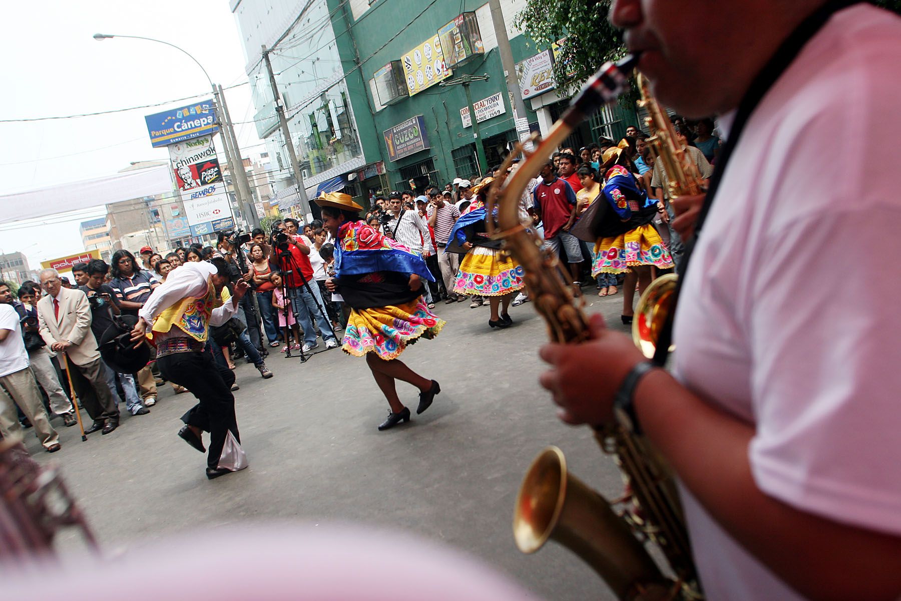 Ministerio de la Producción lanza programa "Comprale al Perú" en Emporio Comercial de Gamarra. Foto: ANDINA / Carolina Urra