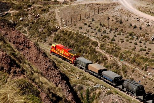 Ferrocarriles del centro y el sur operan con estrictos protocolos de limpieza para evitar la propagación del coronavirus, afirma el MTC. ANDINA/Difusión