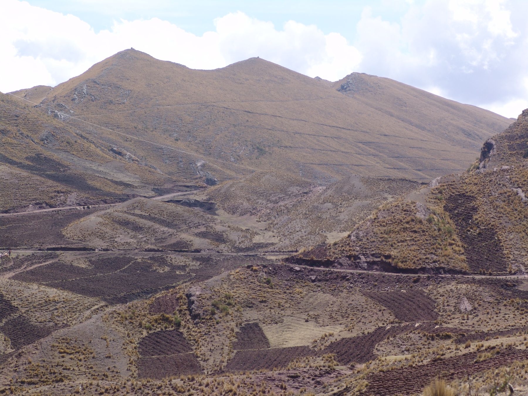 El cerro Huanacaure está localizado en una zona rural al sur de la ciudad de Cusco, a unos cuatro mil 100 metros sobre el nivel del mar. Foto: ANDINA/Fernando Zora-Carvajal.