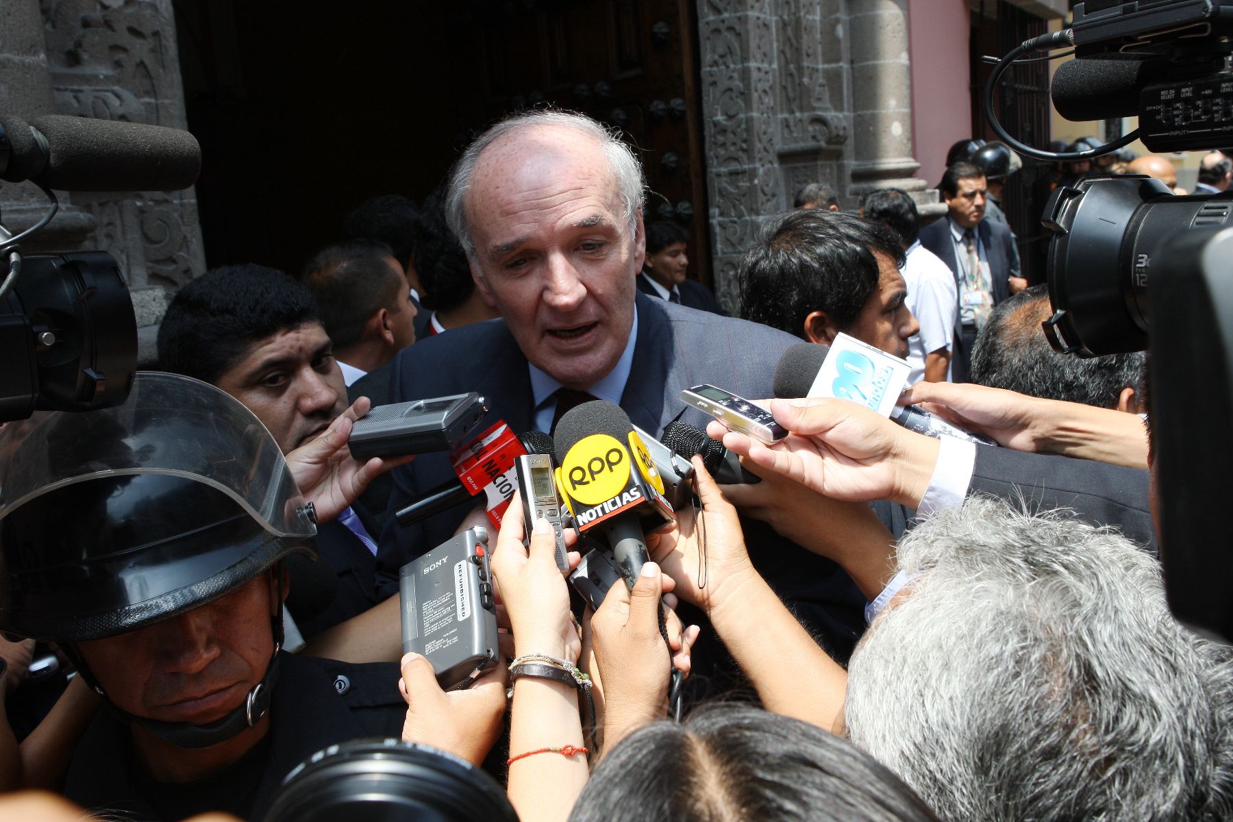 El ministro de Relaciones Exteriores, José A. García Belaunde. Foto: ANDINA/Norman Córdova.