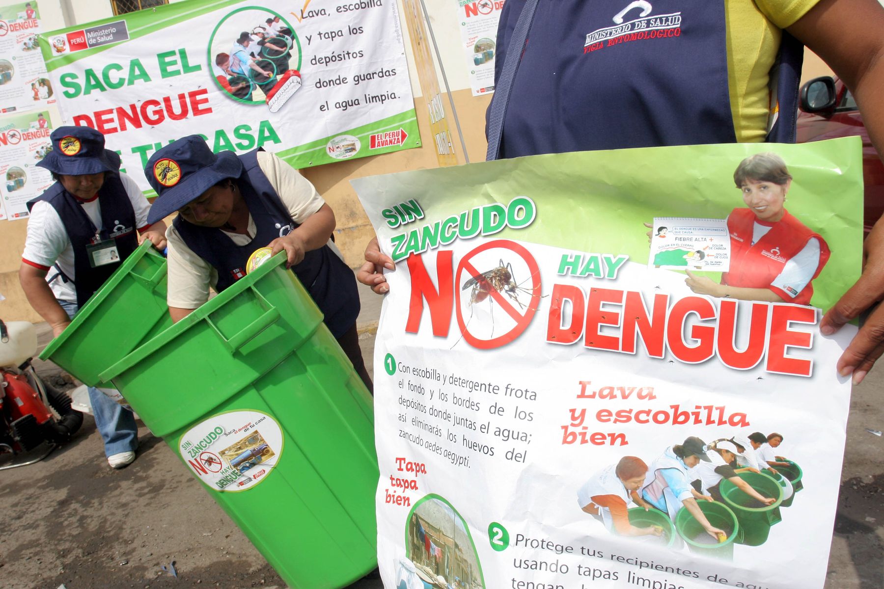 Personal de salud interviene viviendas en jornada contra el dengue en Piura | Noticias | Agencia Peruana de Noticias Andina