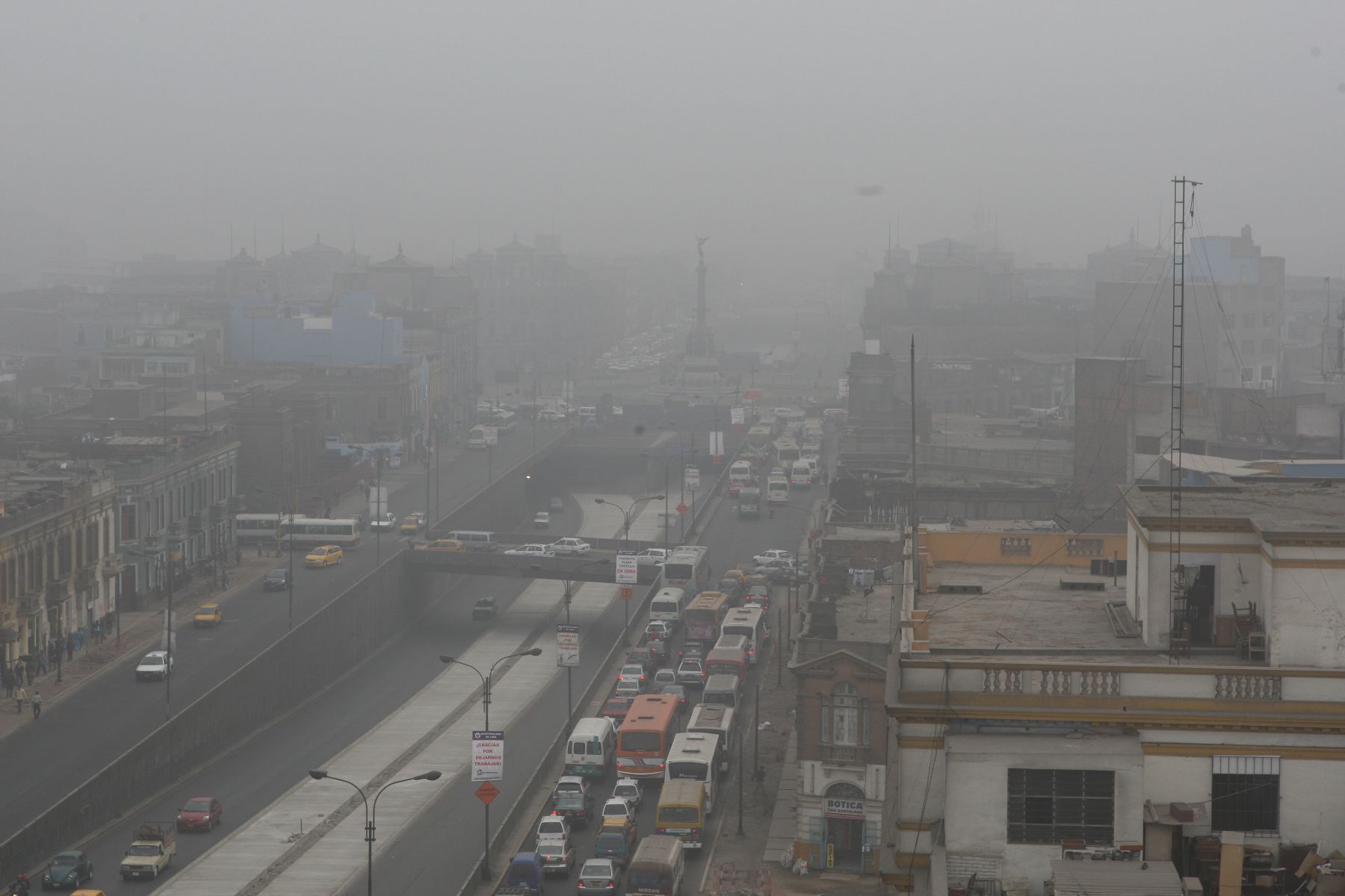 Lima amanecerá nublada pero aparecerá el brillo solar desde el mediodía